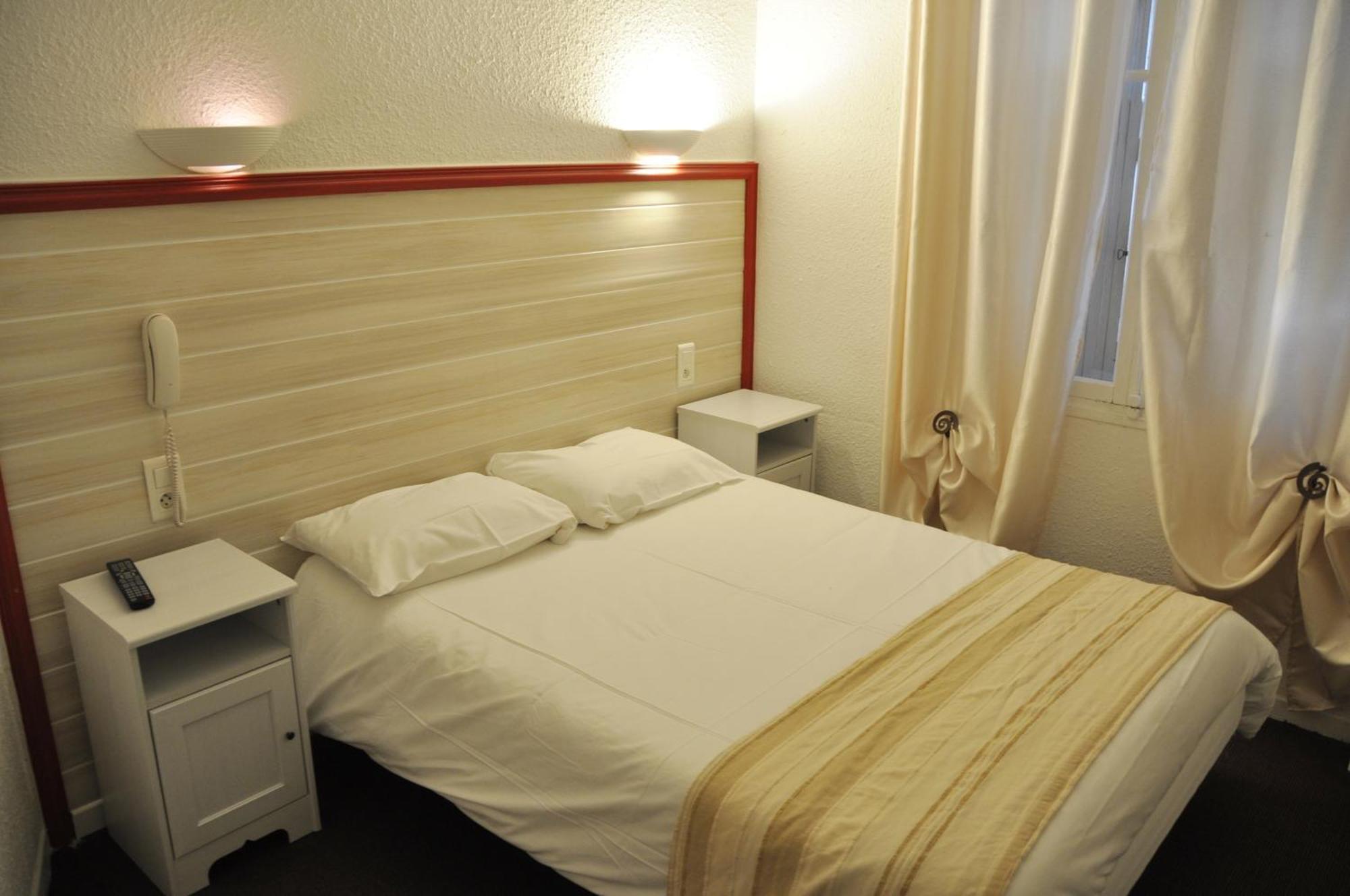 Citotel Hotel Cesar Нім Екстер'єр фото