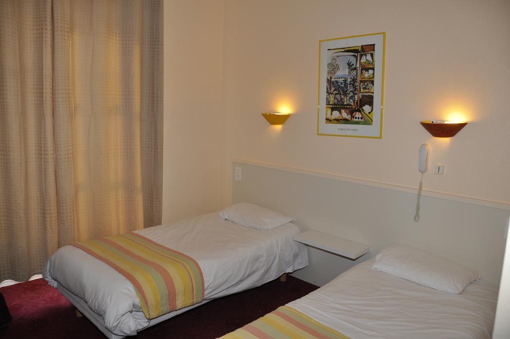 Citotel Hotel Cesar Нім Екстер'єр фото